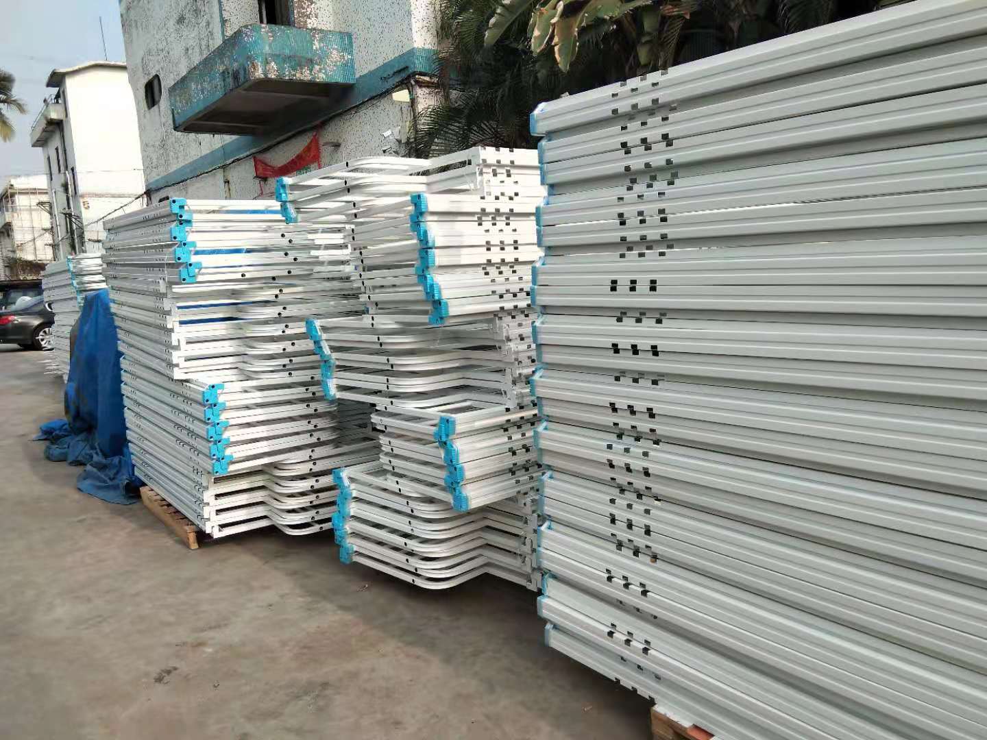 廠區(qū)堆滿鐵床，怎么辦？